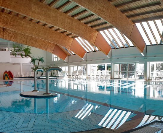 alpinpool-meransen-skiurlaub-vacanze-sci-alto-adige