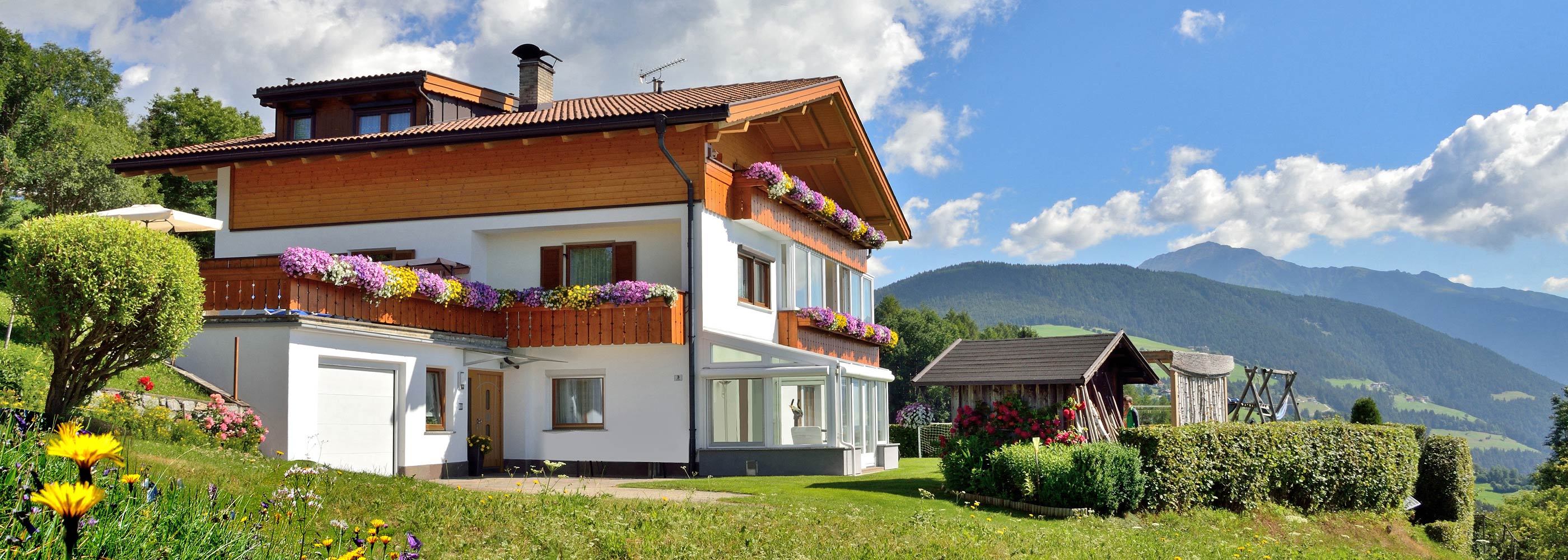 pano-ferienwohnung-wanderurlaub-meransen-appartamento-vacanze-escursionistiche-maranza